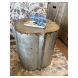 Hooker Furniture End Table in Distressed Finish