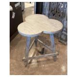 Wooden End Table With Clover-like Top