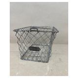 Wire locker basket