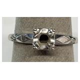 14KT Ring missing stone size 6-cash with pick