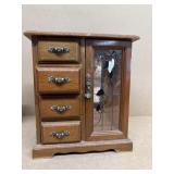 Jewelry box