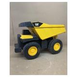 Cat dump truck