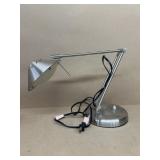 Desk lamp