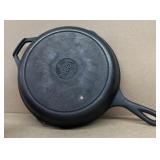 LODGE cast-iron skillet