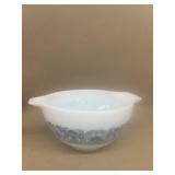 Pyrex blue pattern bowl