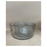 Pyrex clear, glass stackable bowls