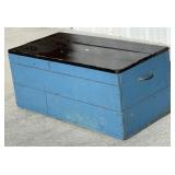 Blanket chest