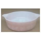 Pyrex pink dish
