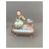 Music box with for playing violin