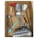 Kitchen, utensils and measuring cups aluminum