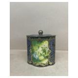 Candy tin