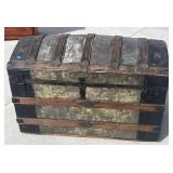 Early Camel top Trunk