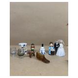 Amber glass shoe DEFLT Bell, and other miniatures