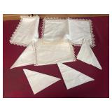 (4) linen Place match with napkins good condition