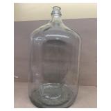 6 1/2 gallon glass jug does have chip on rim