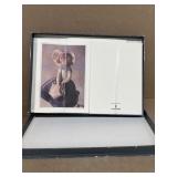 Llardo stationary