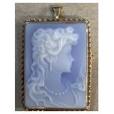 14 K gold cameo  pendant-pickup only with cash or