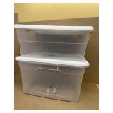 Plastic storage containers