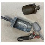 Scoops and miniature mixer