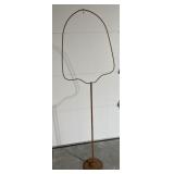 Birdcage stand floor model