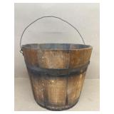 Wooden bucket