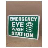 Emergency eyewash metal sign