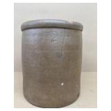 2 gallon stoneware crock has crack
