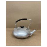 Aluminum tea pot