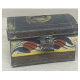 Wonderful TOLE WARE Box, small size