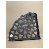Cast-iron decorative corner bracket