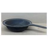 Early Tri-pod Skillet, Footed