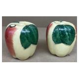 Apple salt and pepper shakers