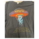 Boston 2015 concert T-shirt two XL