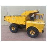 Conquer 975 dump truck