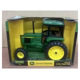 John Deere 1/16 scale 2755 tractor in original box