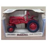 ERTL farmall cub tractor diecast 1/16 scale