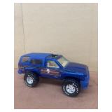 NYLINT metal muscle bass runner truck