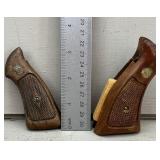 Smith and Wesson Pistol Grips