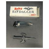 Baby bay dagger knife