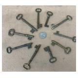 (10) Brass skeleton keys