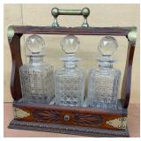 Early Decanter Set