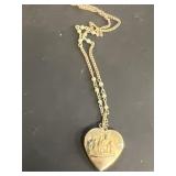 Walt Disneyland necklace Lockett