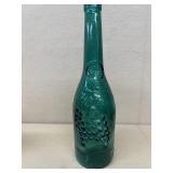 Green grape pattern bottle