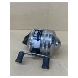 Zebco 909 fishing reel