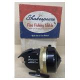 Shakespeare wonder cast 1775 fishing reel