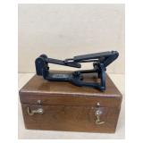 1943 US Navy bearing bar night site