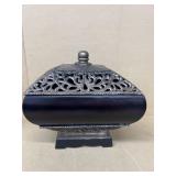 Decorative mantle lidded box