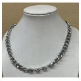 Costume jewelry necklace