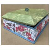 Papier-mï¿½chï¿½ jewelry box