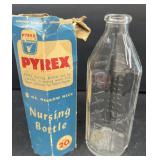 Pyrex nursing bottle with original packaging